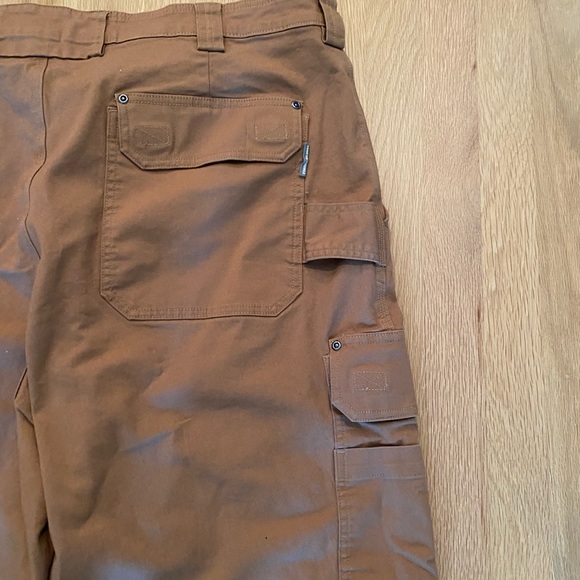 Duluth Trading Mens Brown Relaxed Fit Flex Fire Hose Cargo Pants / Size 46 x 30 - Picture 6 of 15